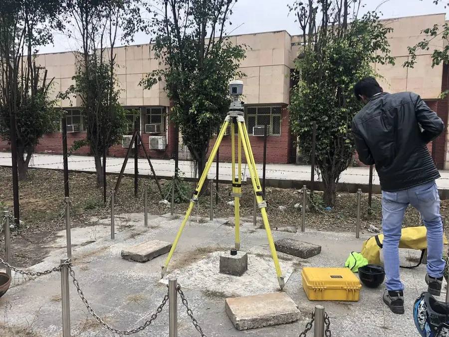 GNSS observation on a survey reference pillar